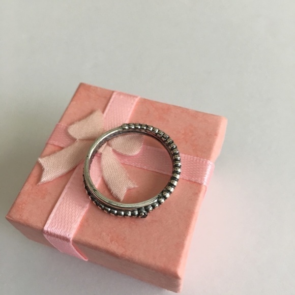 FASHION JEWELRY RING - Picture 7 of 8